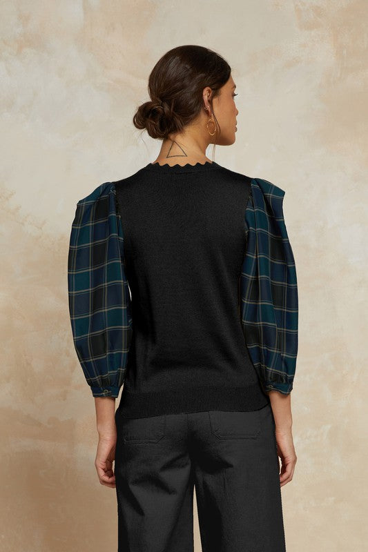 SCALLOP BLUE SWEATER