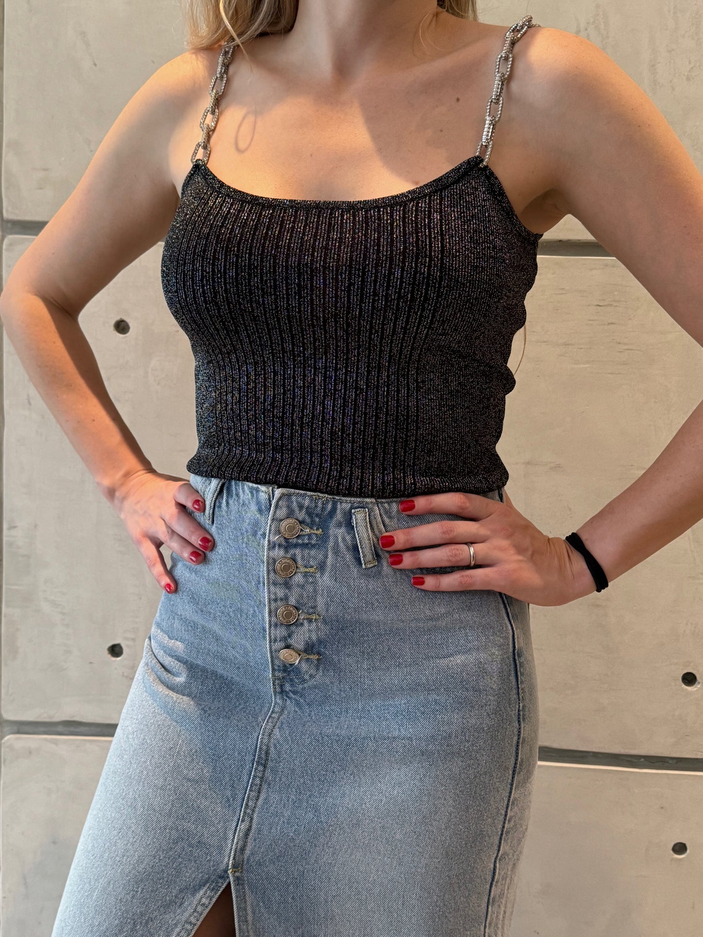 SHINY CHAINS TOP