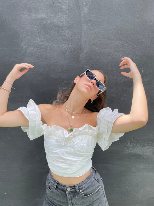 OFF THE SHOULDER WHITE CROP TOP