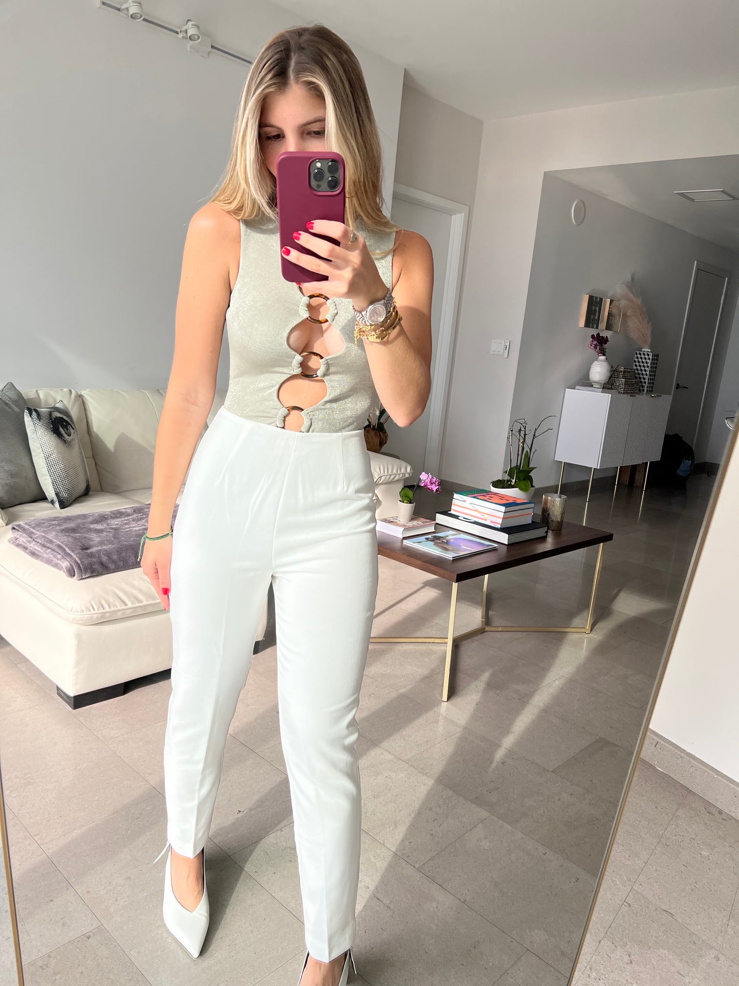 WHITE PANTS